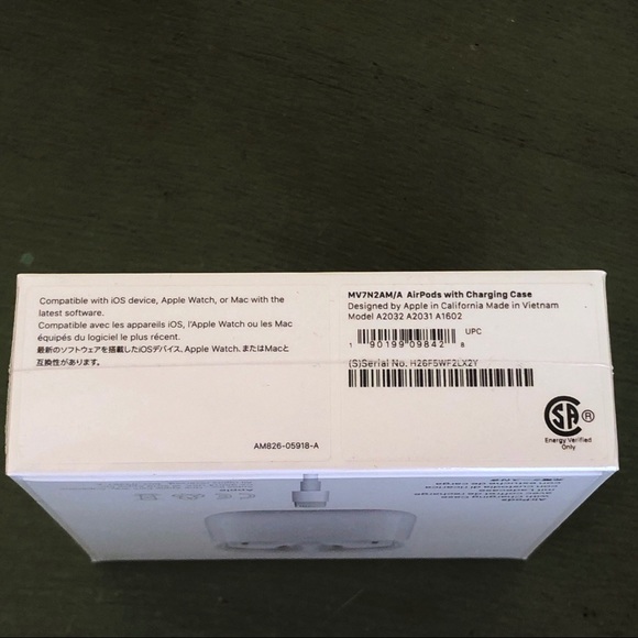 NWT Apple AirPods 2nd Gen w/Charging Case & Warranty - Picture 2 of 7